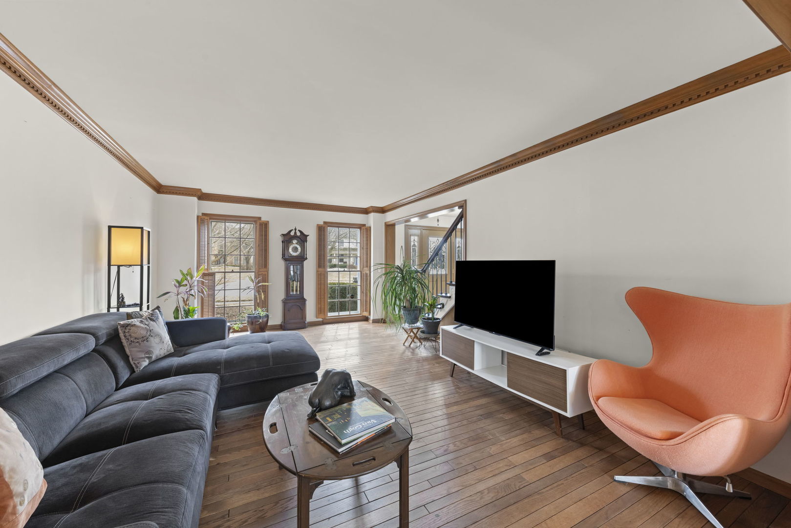 381 Prairie Knoll Drive, Naperville, IL 60565