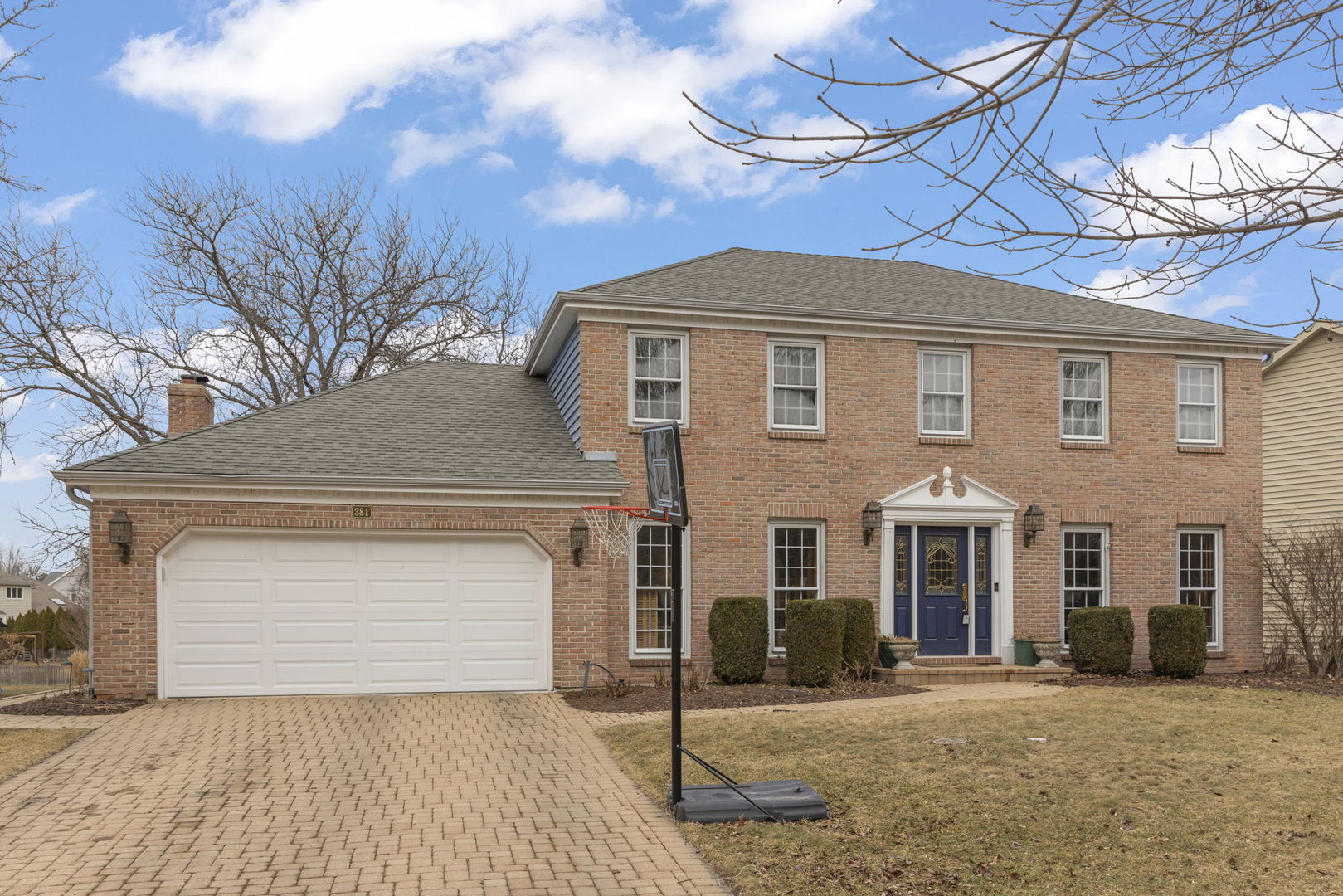 381 Prairie Knoll Drive, Naperville, IL 60565