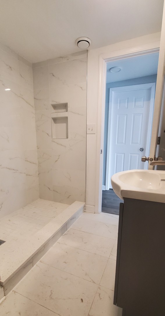 2059 N Lorel Avenue, Chicago, IL 60639