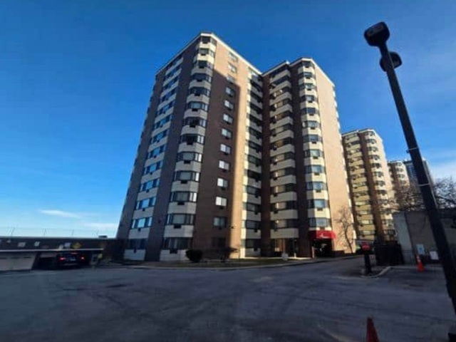 7337 S South Shore Drive #826, Chicago, IL 60649