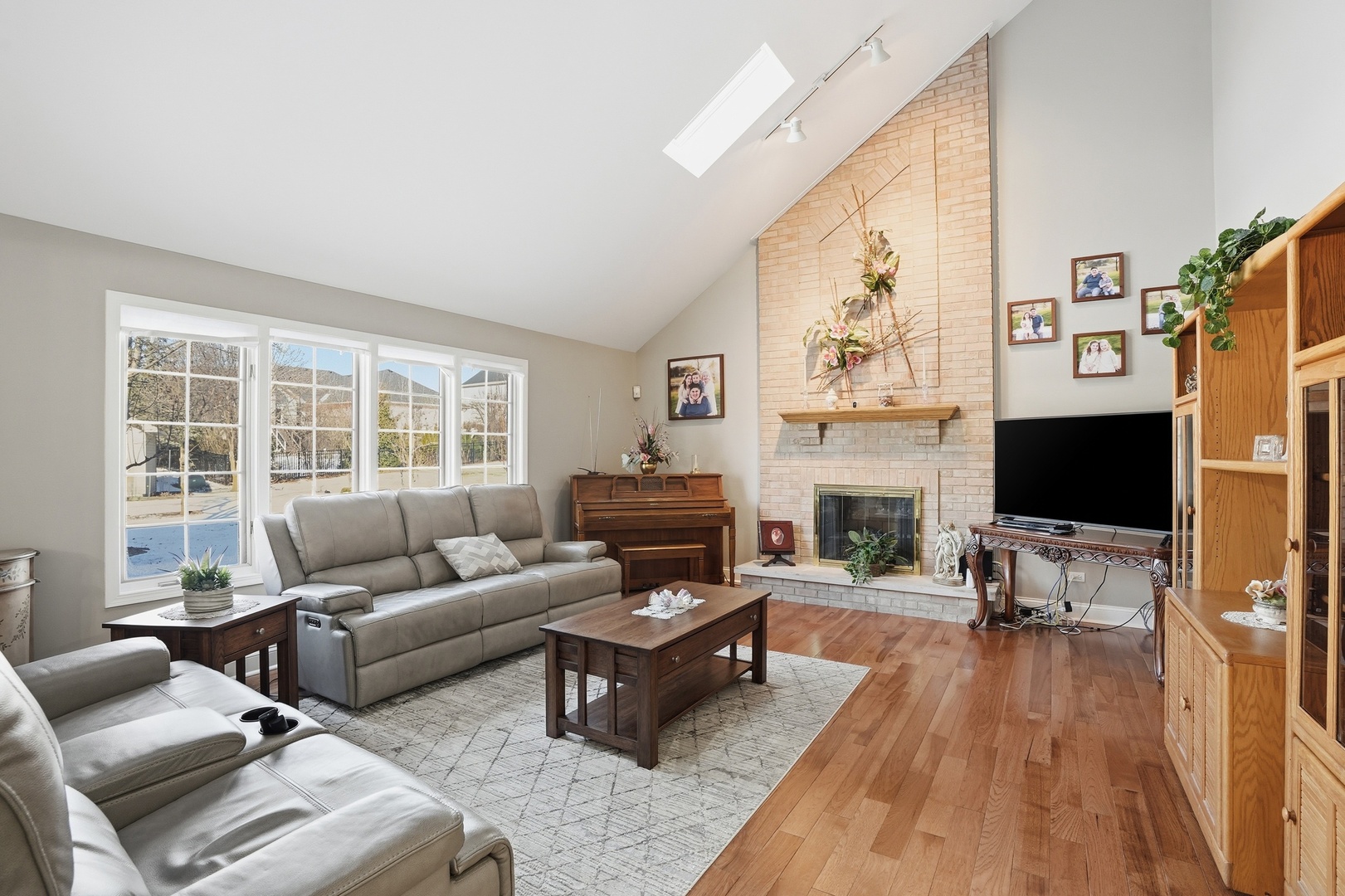 14237 Ashford Court, Orland Park, IL 60467