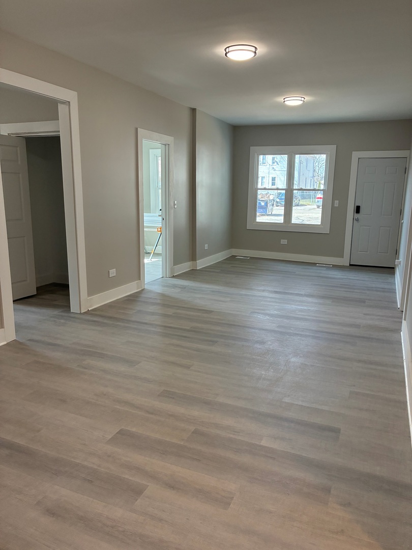 1542 Victoria Avenue #2, North Chicago, IL 60064