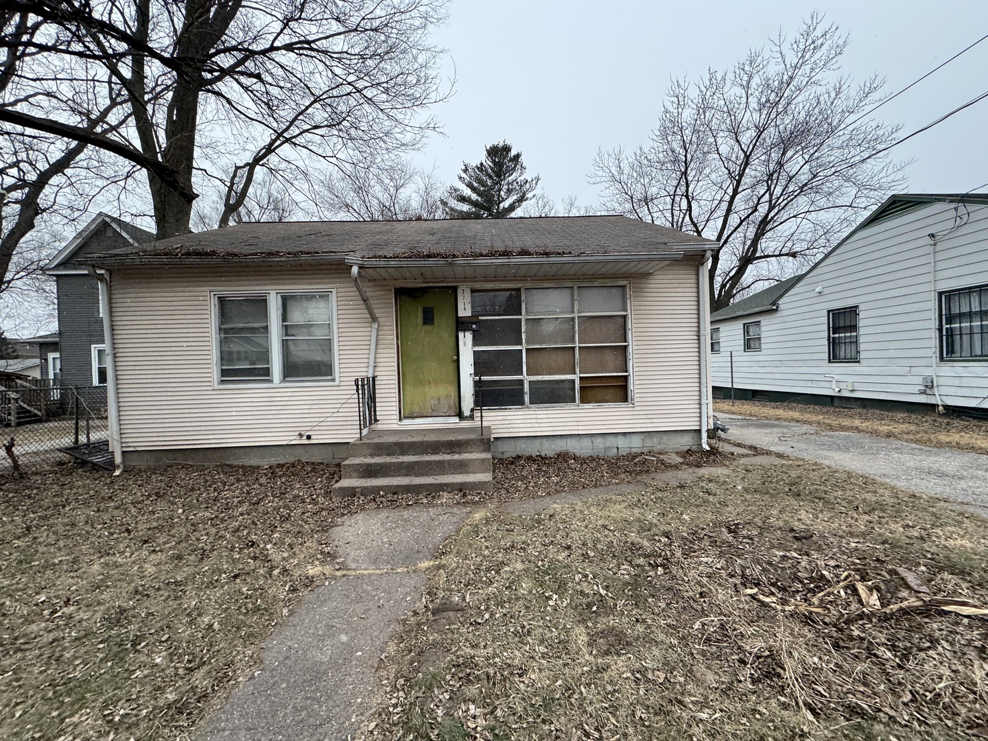 2714 9th Street, Rock Island, IL 61201