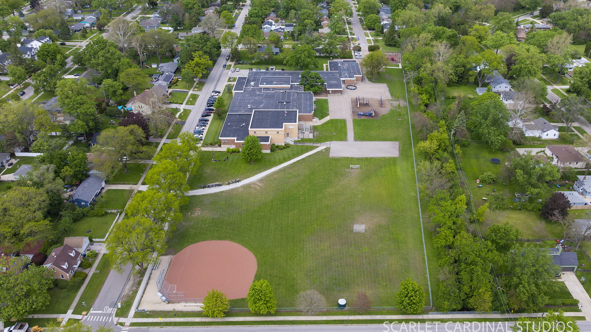 1315 Lakeside Drive, Wheaton, IL 60187