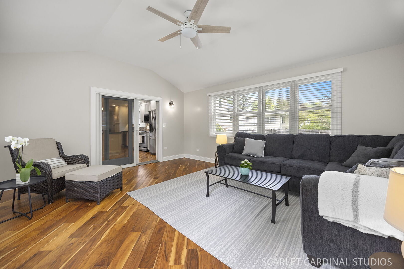 1315 Lakeside Drive, Wheaton, IL 60187
