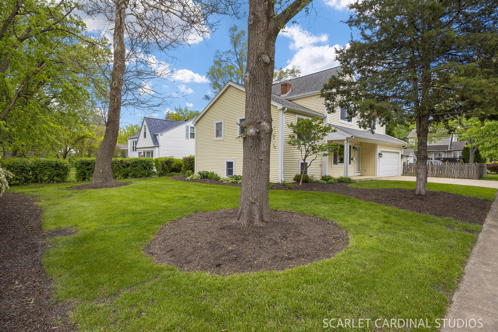 1315 Lakeside Drive, Wheaton, IL 60187