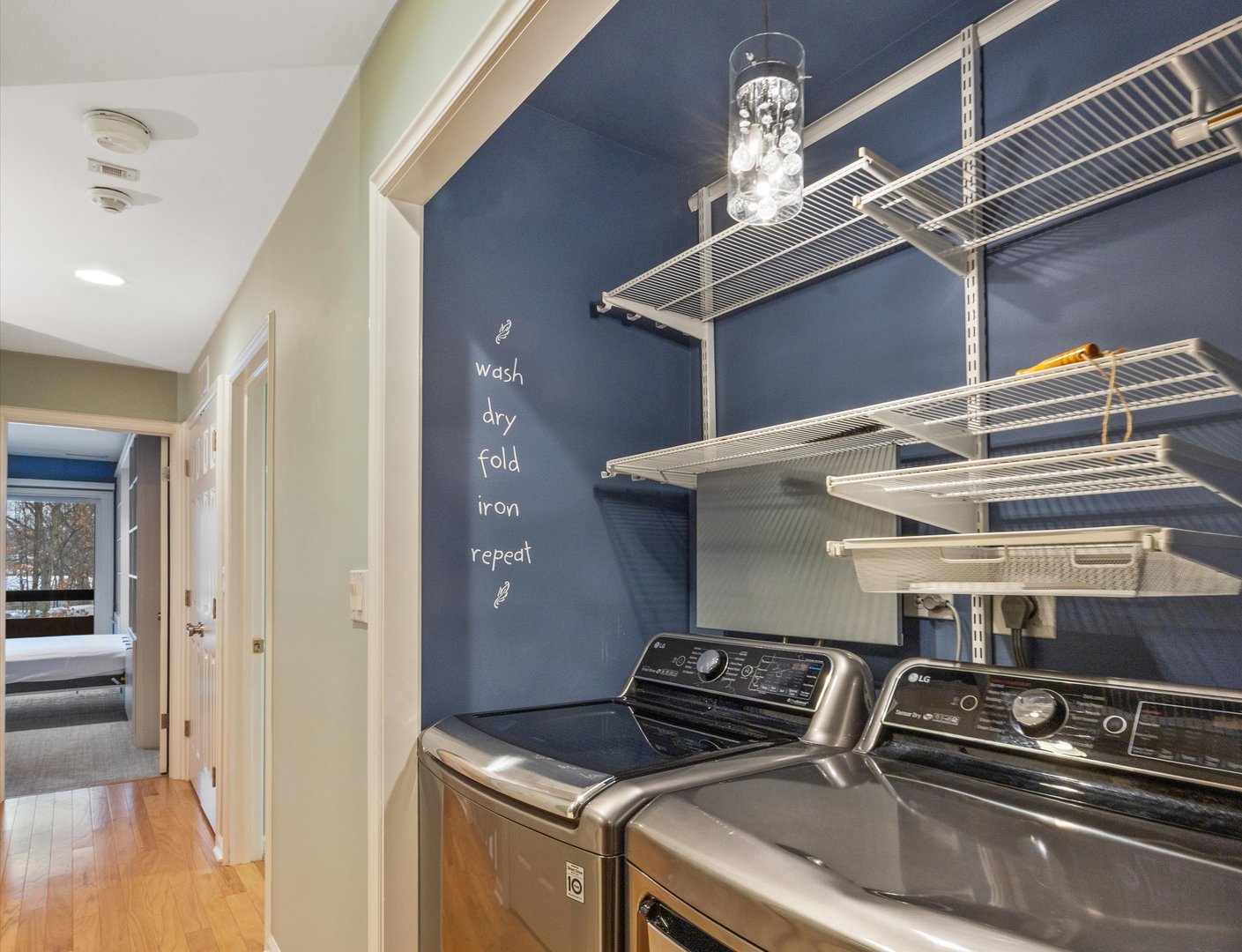 1401 Burr Oak Road #105B, Hinsdale, IL 60521