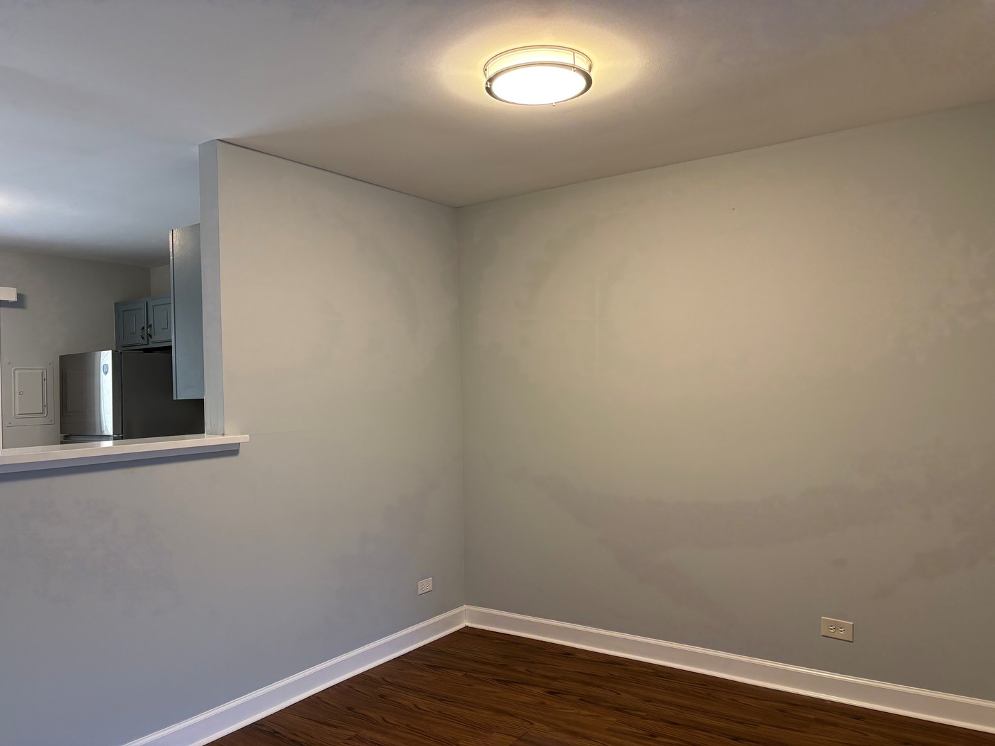 201 N Waters Edge Drive #101, Glendale Heights, IL 60139