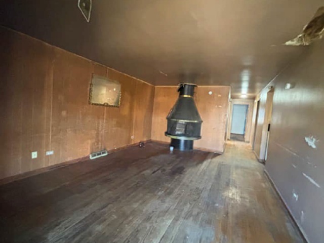 9400 S Peoria Street, Chicago, IL 60620