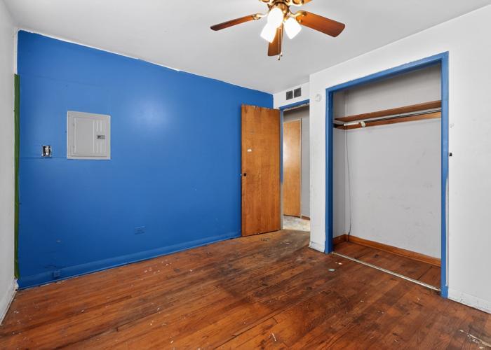 9400 S Peoria Street, Chicago, IL 60620