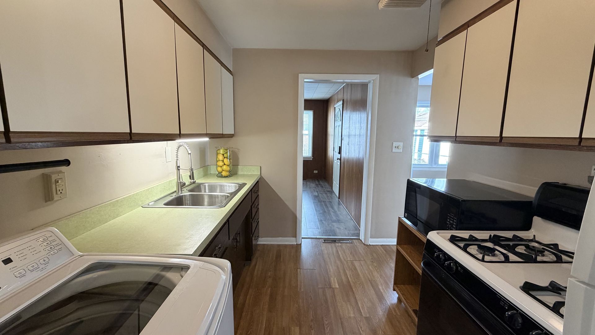 3528 Adams Street, Lansing, IL 60438