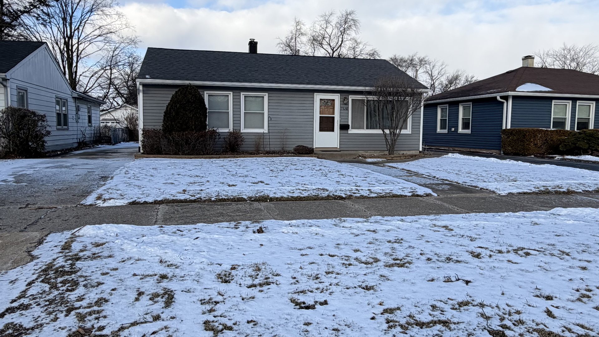 3528 Adams Street, Lansing, IL 60438