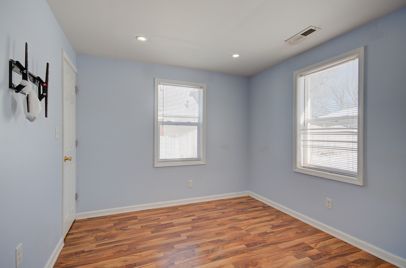 1512 N May Street, Joliet, IL 60435