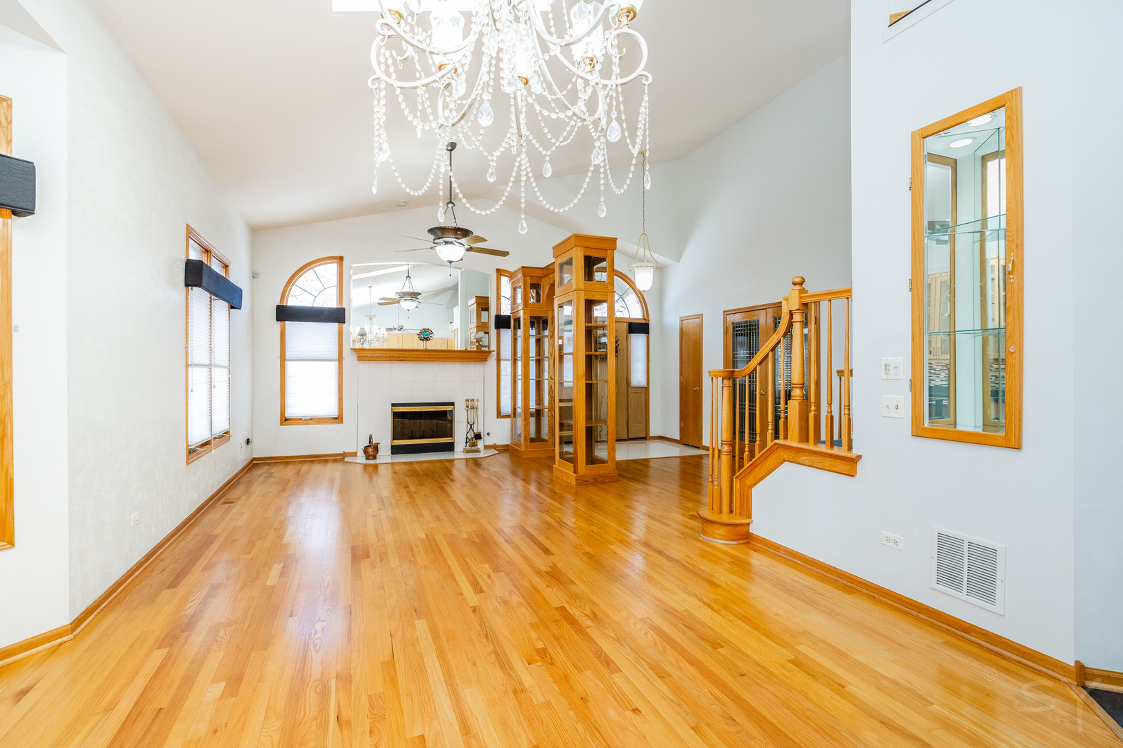 18055 Upland Drive, Tinley Park, IL 60487