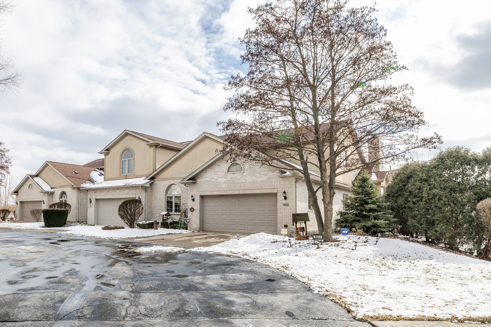 18055 Upland Drive, Tinley Park, IL 60487