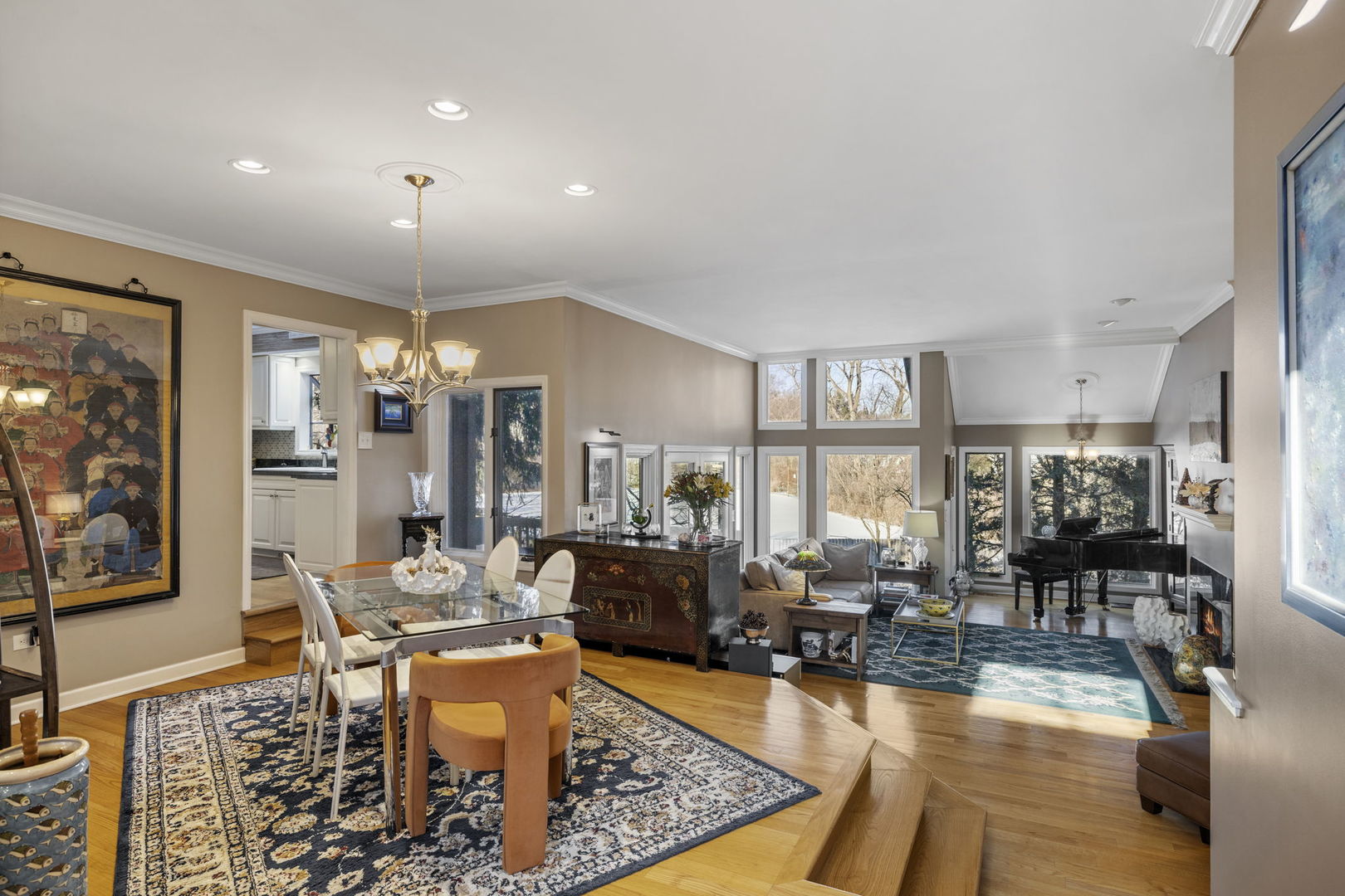 46 Oak Creek Drive, Burr Ridge, IL 60527