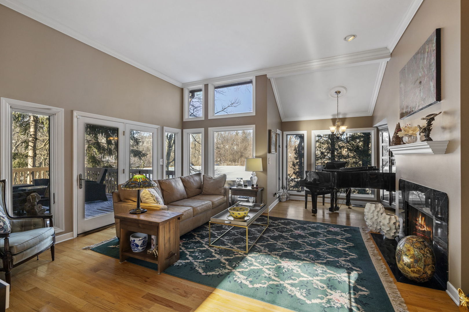 46 Oak Creek Drive, Burr Ridge, IL 60527