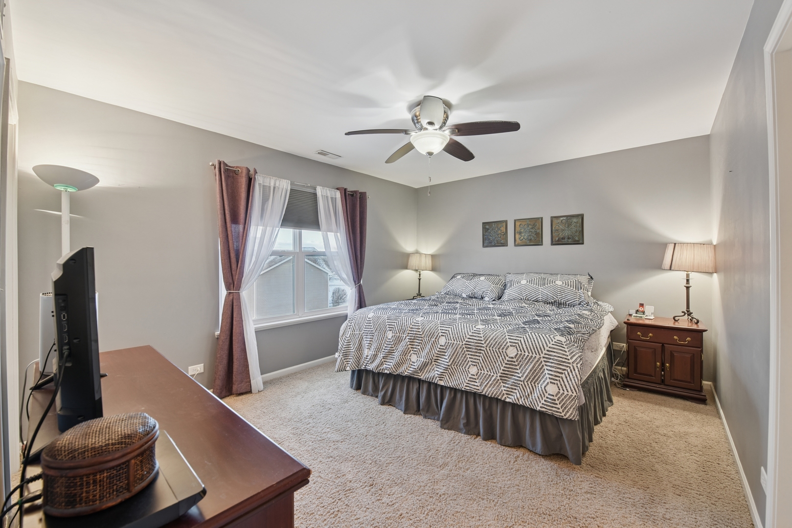 340 Town Center Boulevard, Gilberts, IL 60136