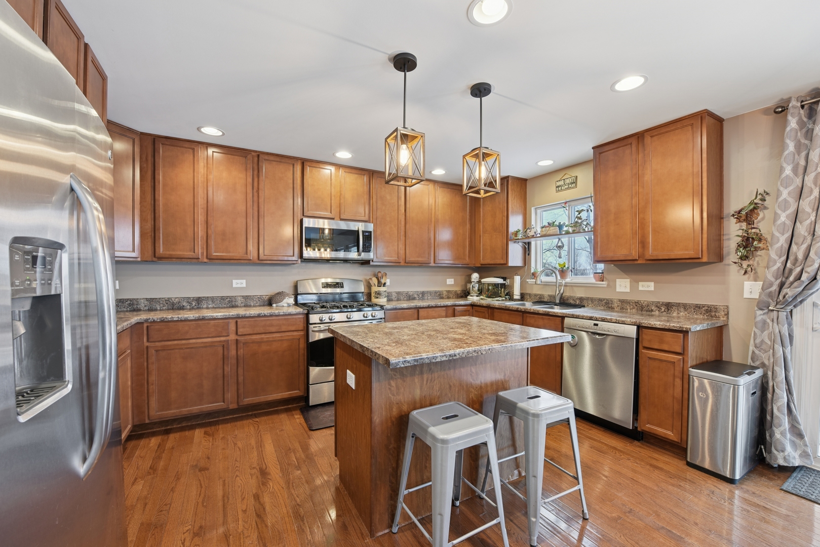 340 Town Center Boulevard, Gilberts, IL 60136