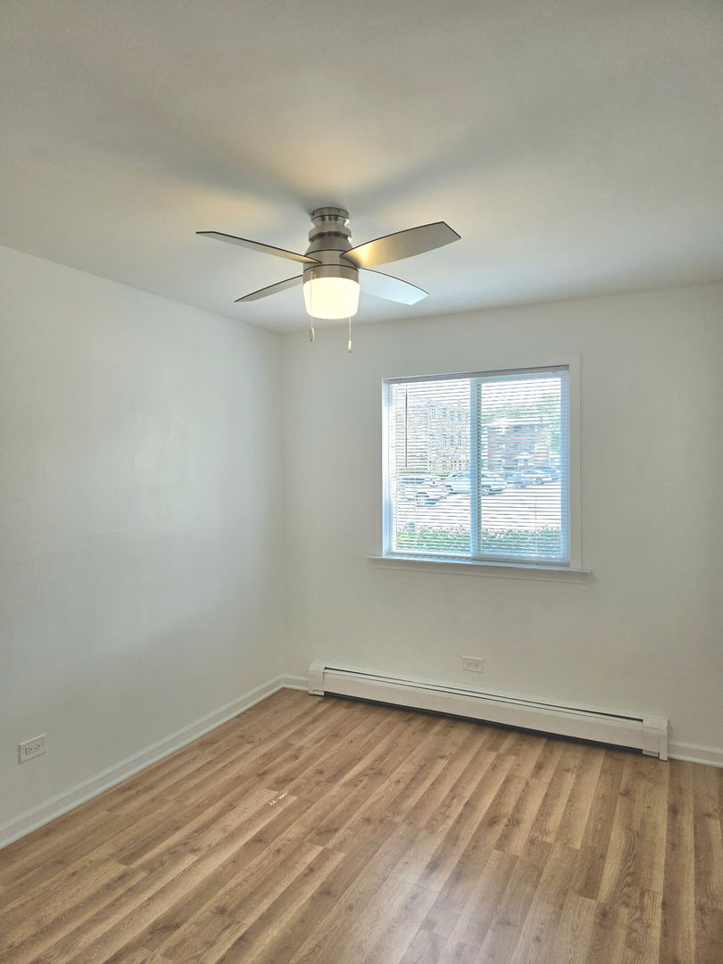 6 Parkside Court #2, Vernon Hills, IL 60061