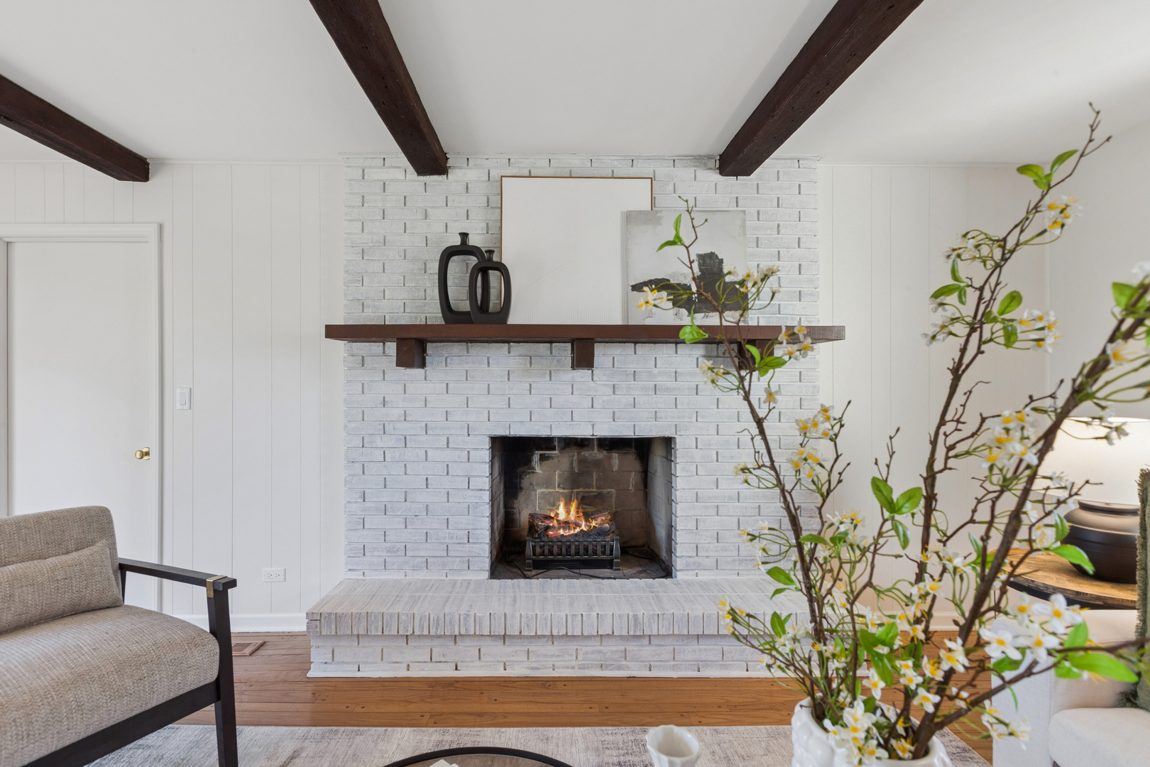 6S241 Concord Road, Naperville, IL 60540