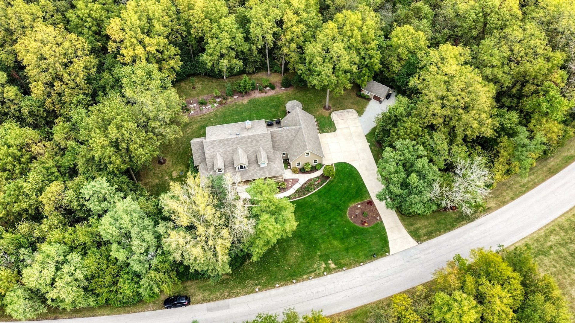 135 Country Lane, Yorkville, IL 60560