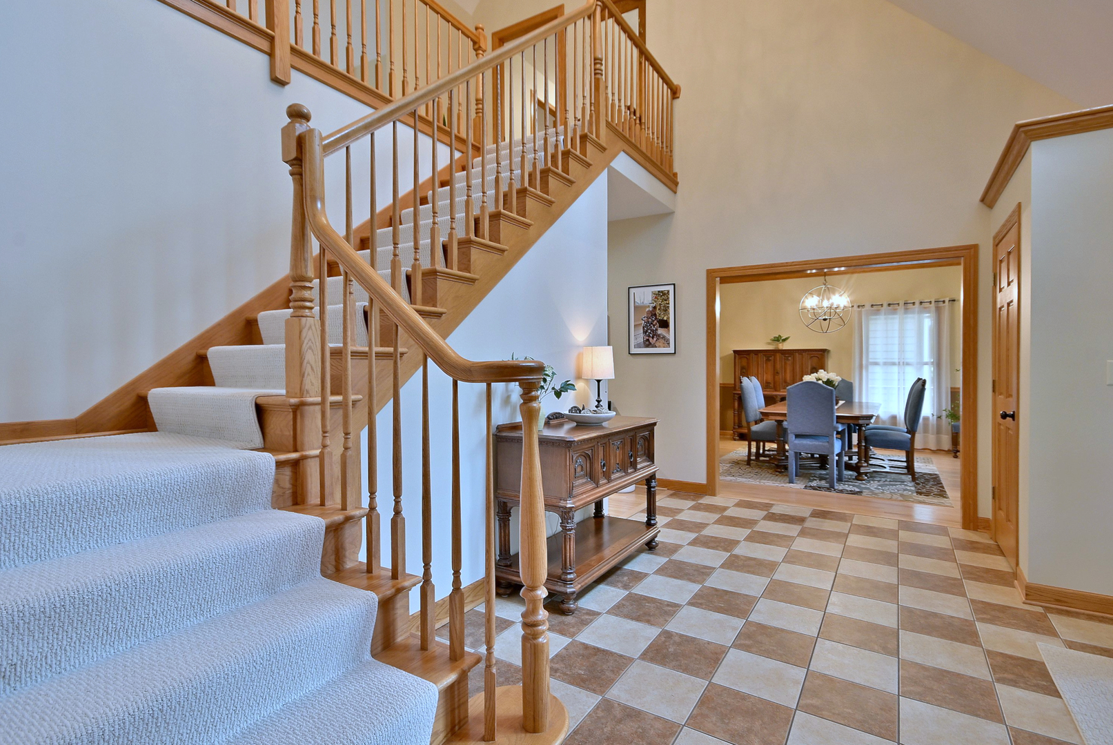 135 Country Lane, Yorkville, IL 60560