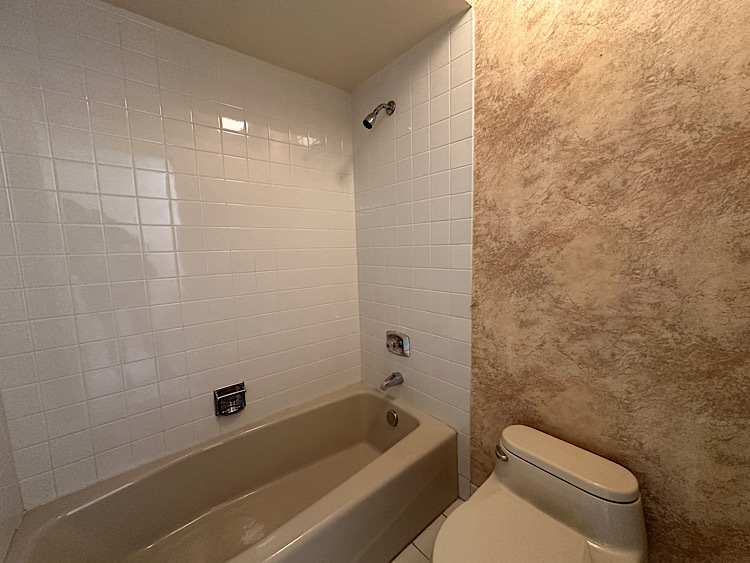 19W244 Governors Trail, Oak Brook, IL 60523