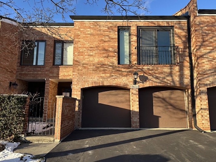 19W244 Governors Trail, Oak Brook, IL 60523