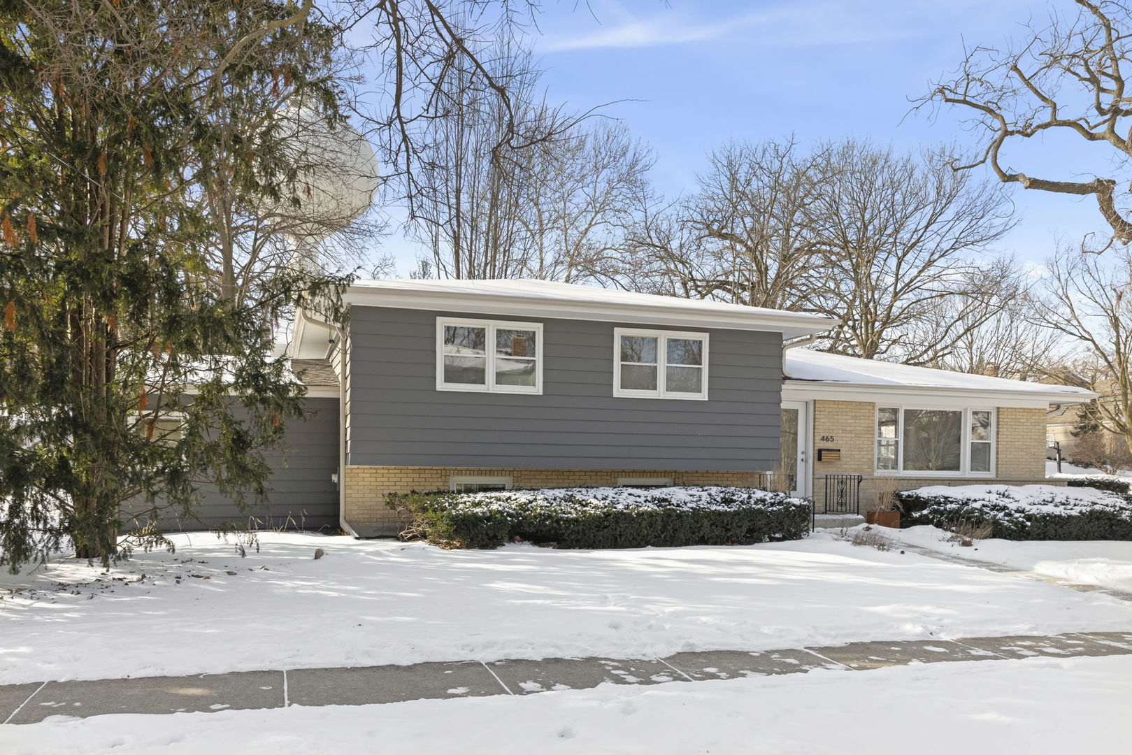 465 Cottage Avenue, Glen Ellyn, IL 60137