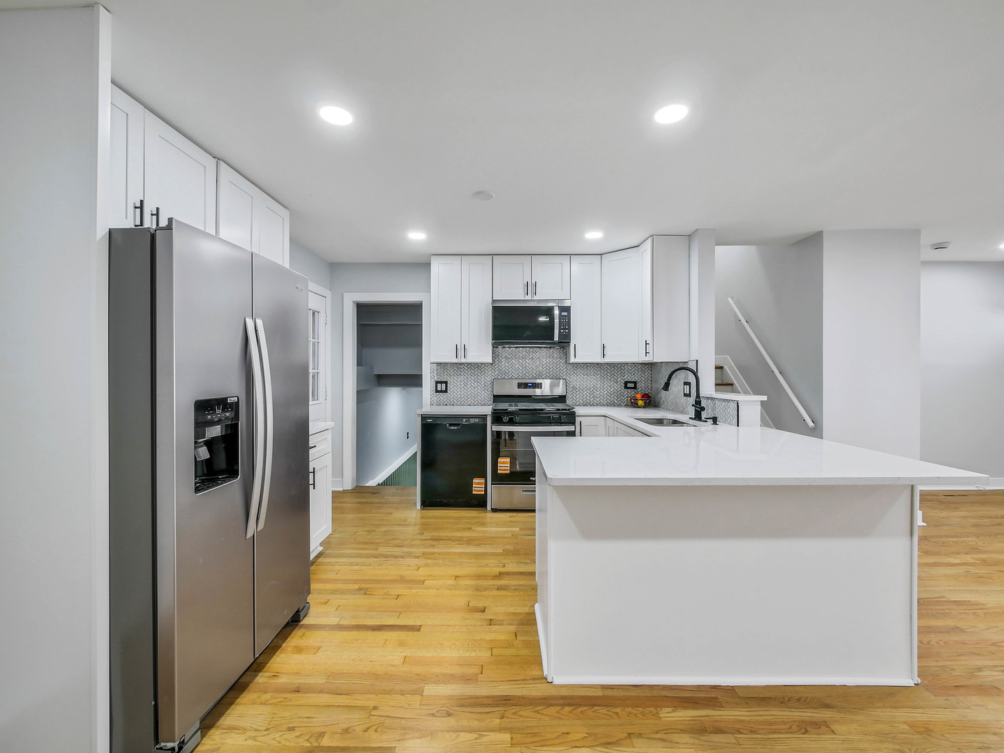 6641 Church Street, Hanover Park, IL 60133