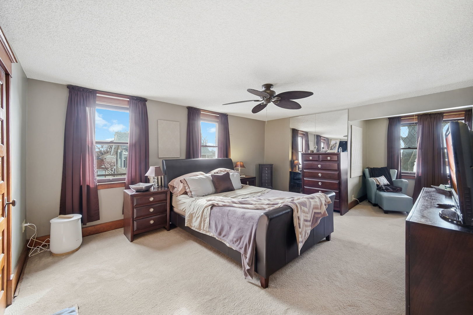 221 High Street, West Chicago, IL 60185