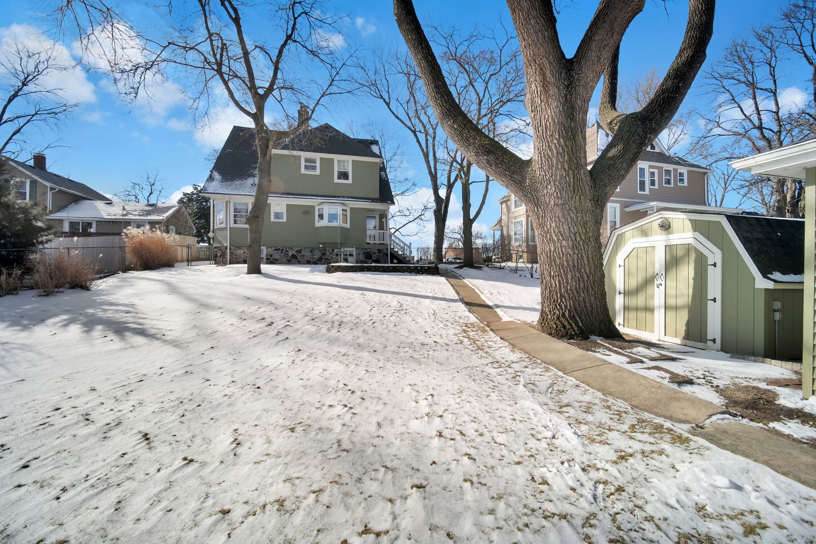 221 High Street, West Chicago, IL 60185