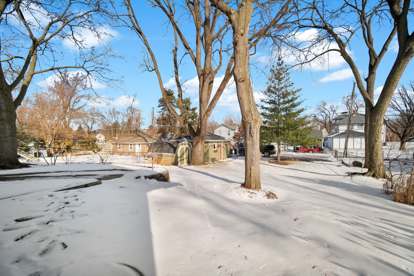 221 High Street, West Chicago, IL 60185