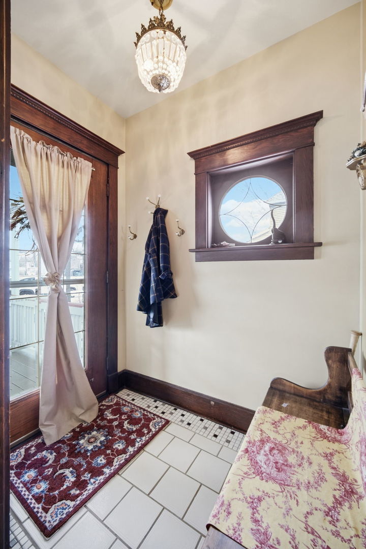 221 High Street, West Chicago, IL 60185