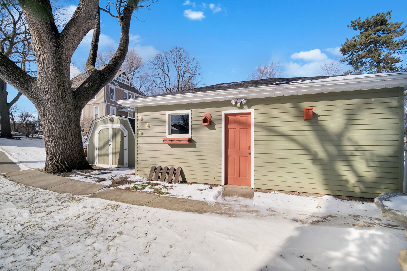 221 High Street, West Chicago, IL 60185