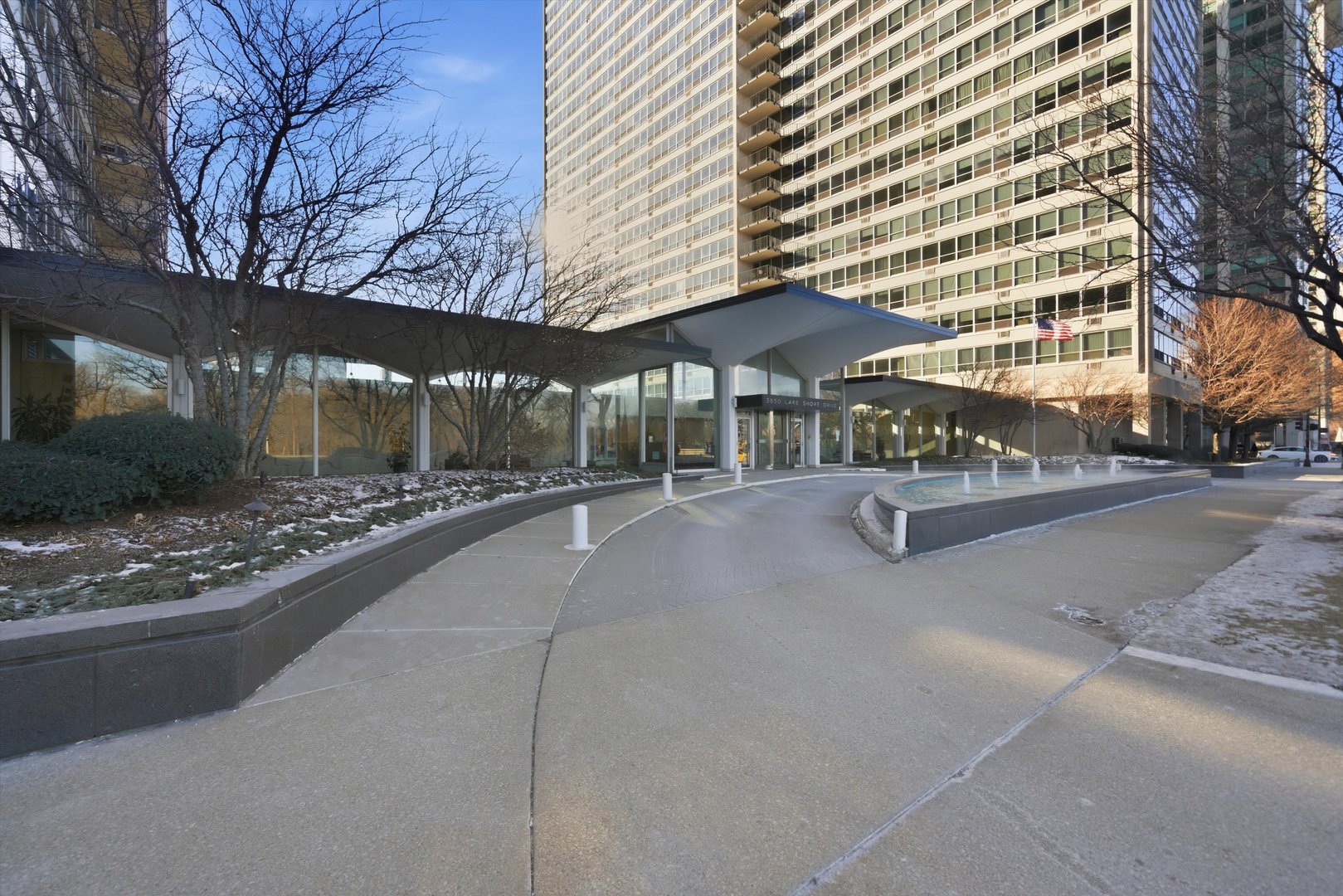 3550 N Lake Shore Drive #908, Chicago, IL 60657