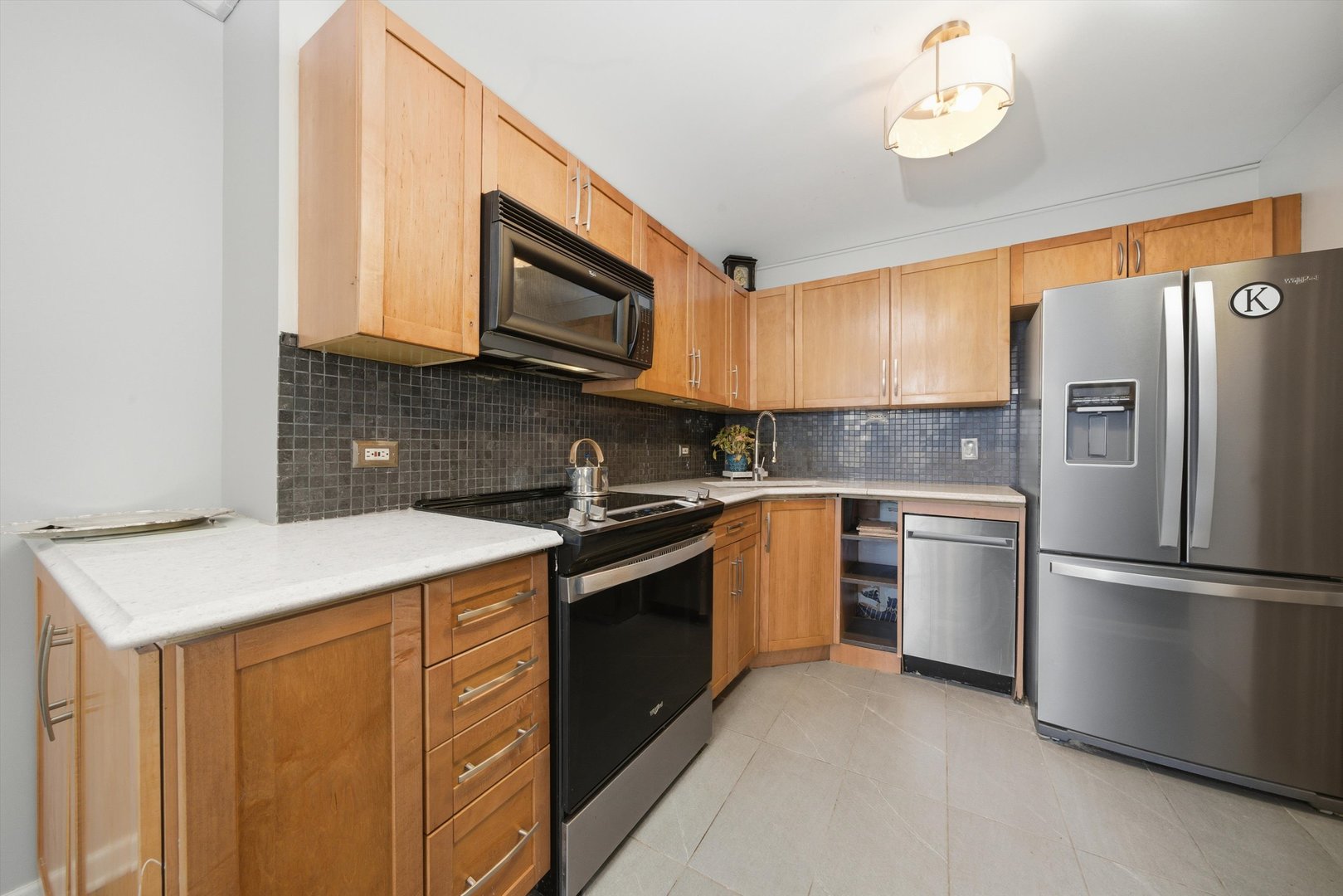 3550 N Lake Shore Drive #908, Chicago, IL 60657