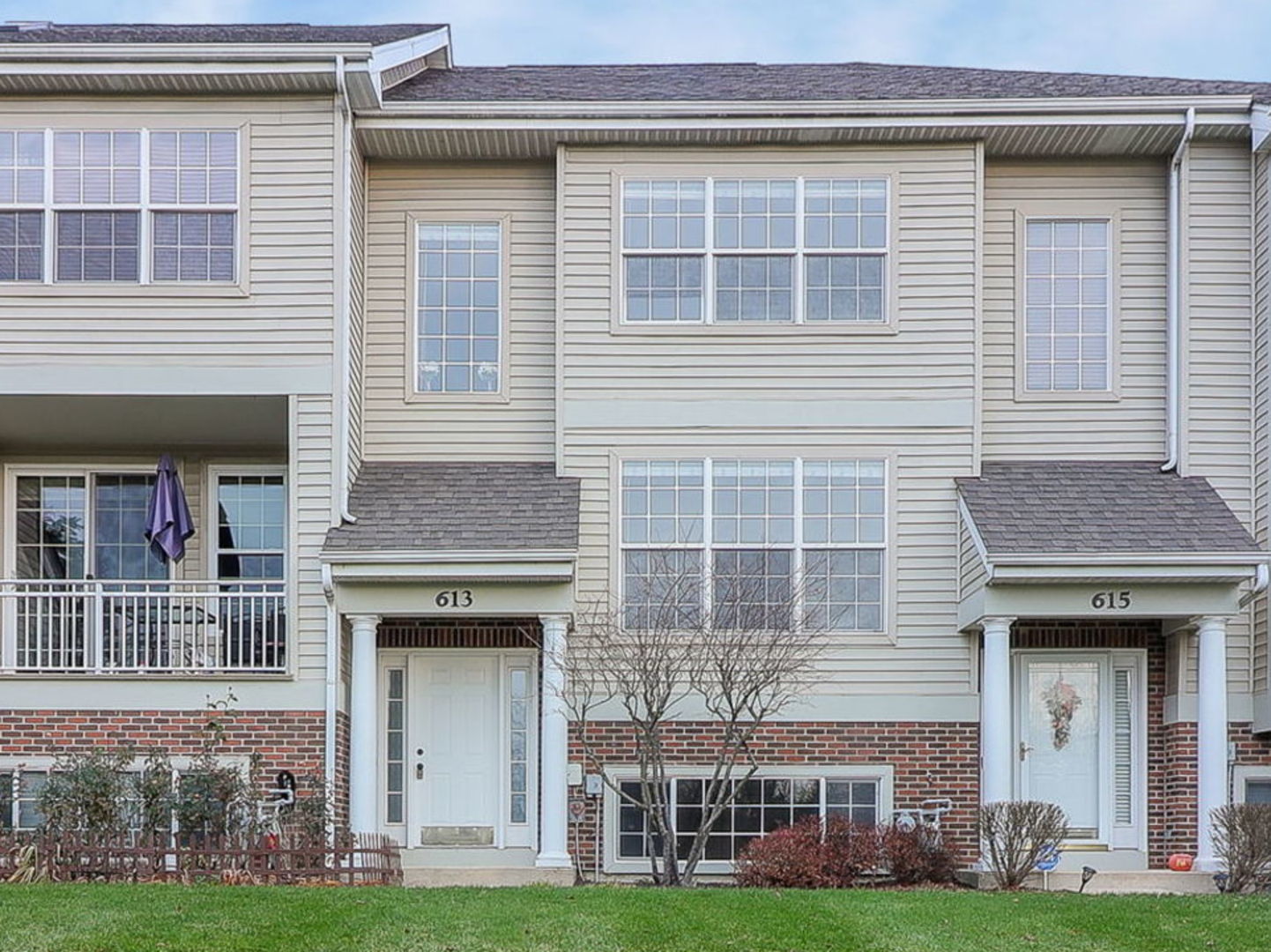 613 Pheasant Trail, St. Charles, IL 60174