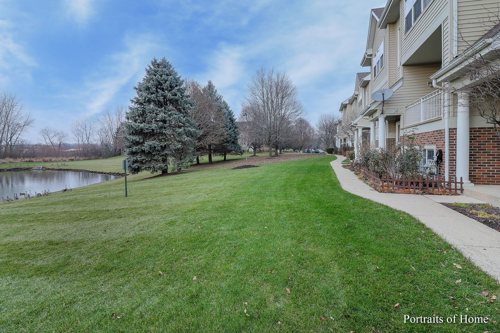 613 Pheasant Trail, St. Charles, IL 60174