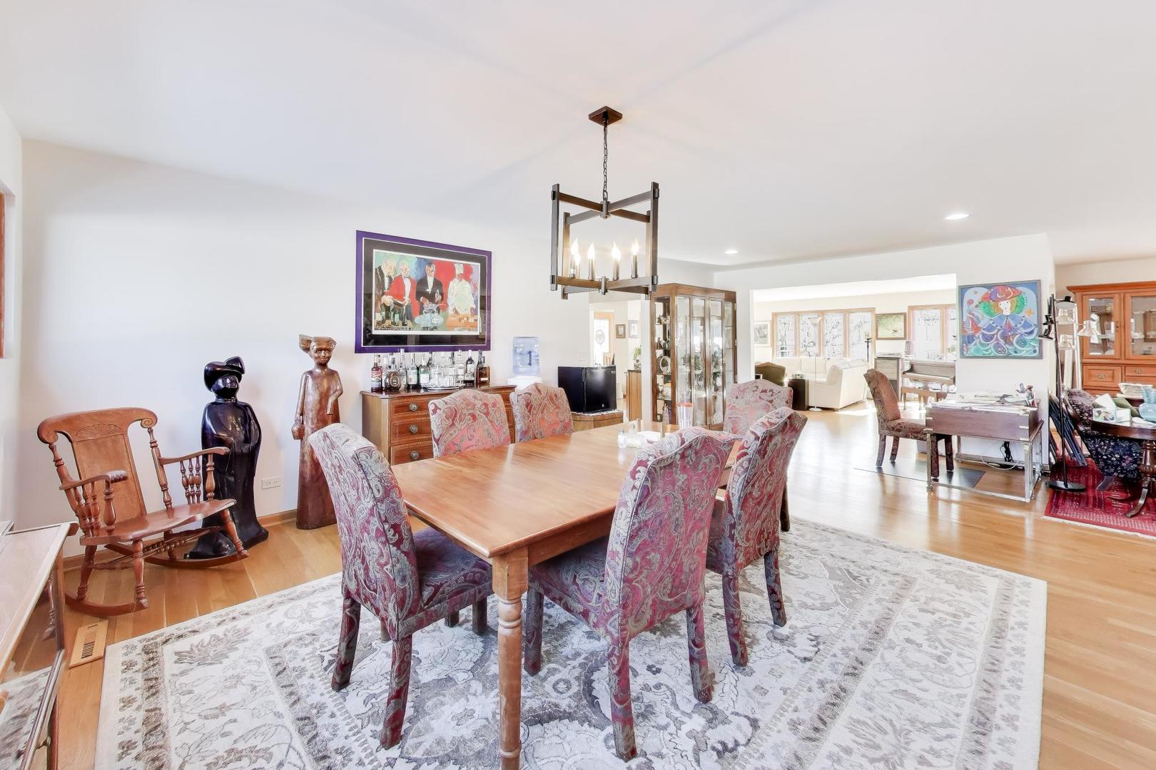 926 Braeburn Road, Inverness, IL 60067