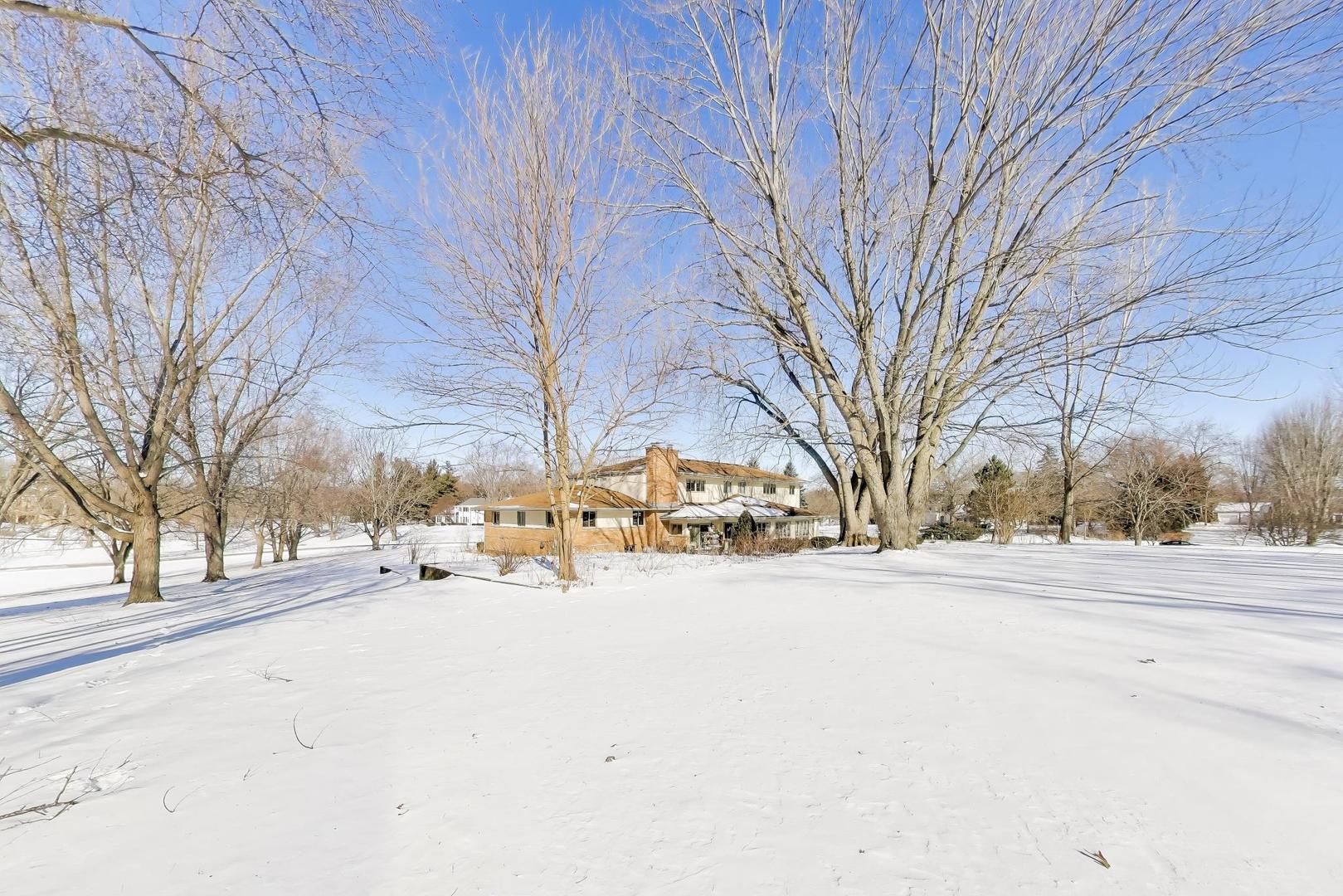 926 Braeburn Road, Inverness, IL 60067