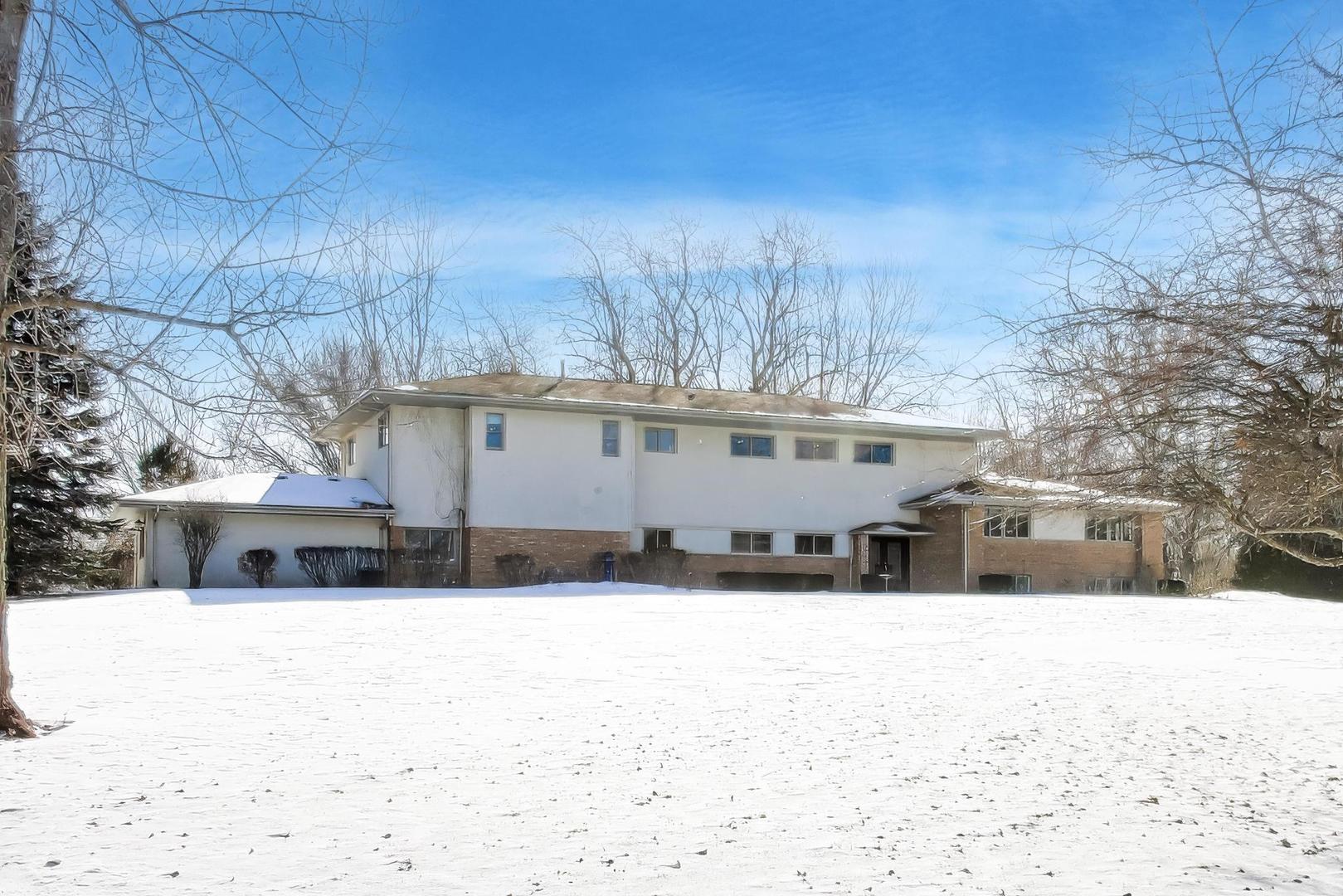 926 Braeburn Road, Inverness, IL 60067