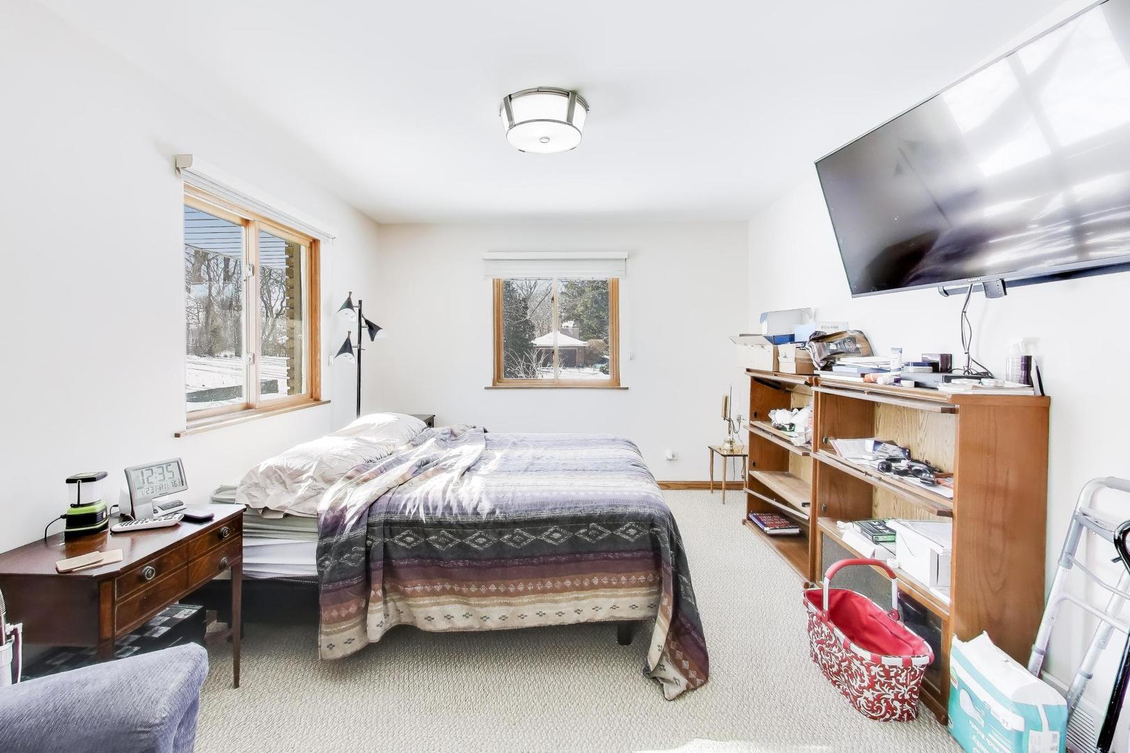 926 Braeburn Road, Inverness, IL 60067