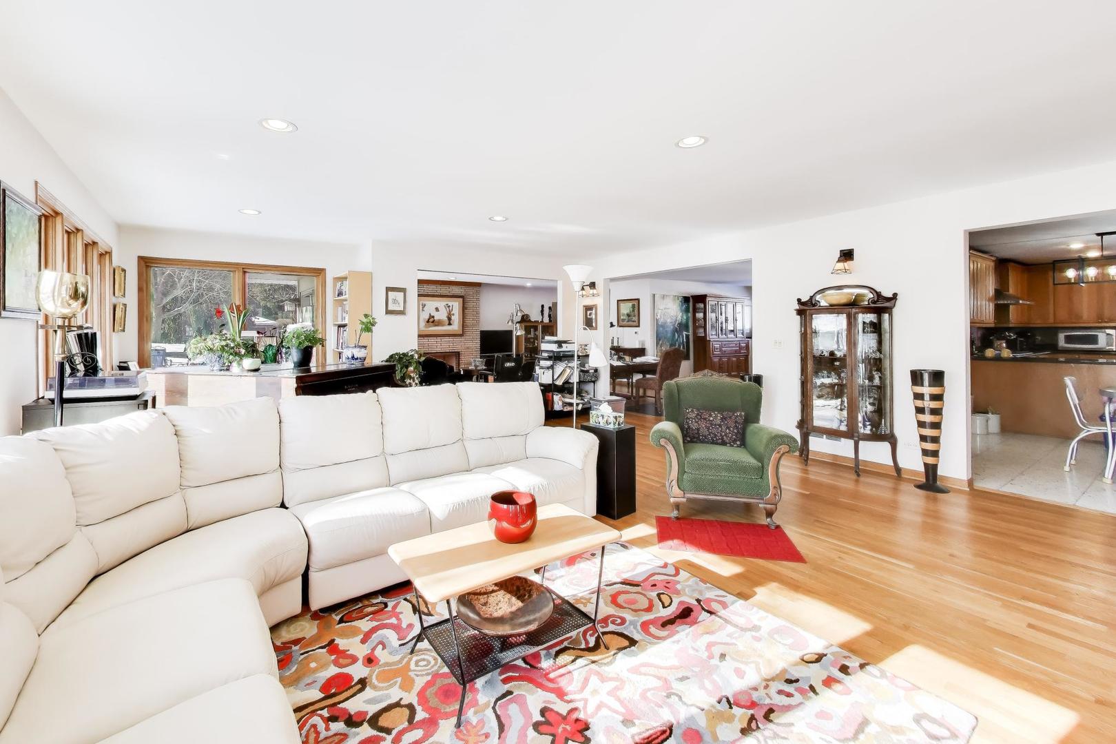 926 Braeburn Road, Inverness, IL 60067