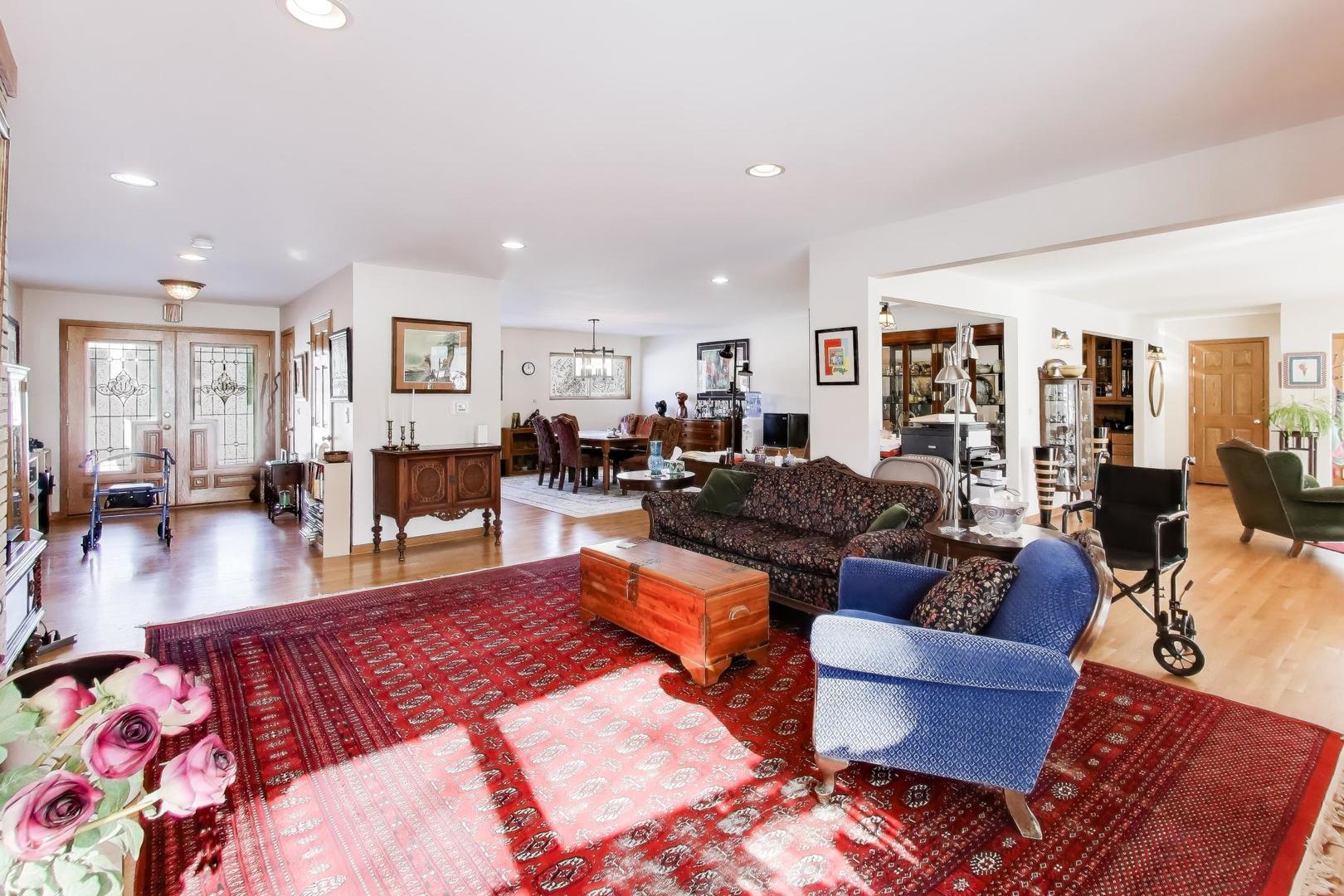 926 Braeburn Road, Inverness, IL 60067