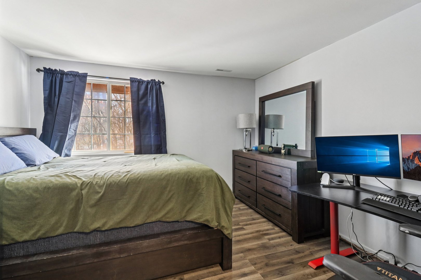 241 W Whispering Oaks Lane, Round Lake, IL 60073