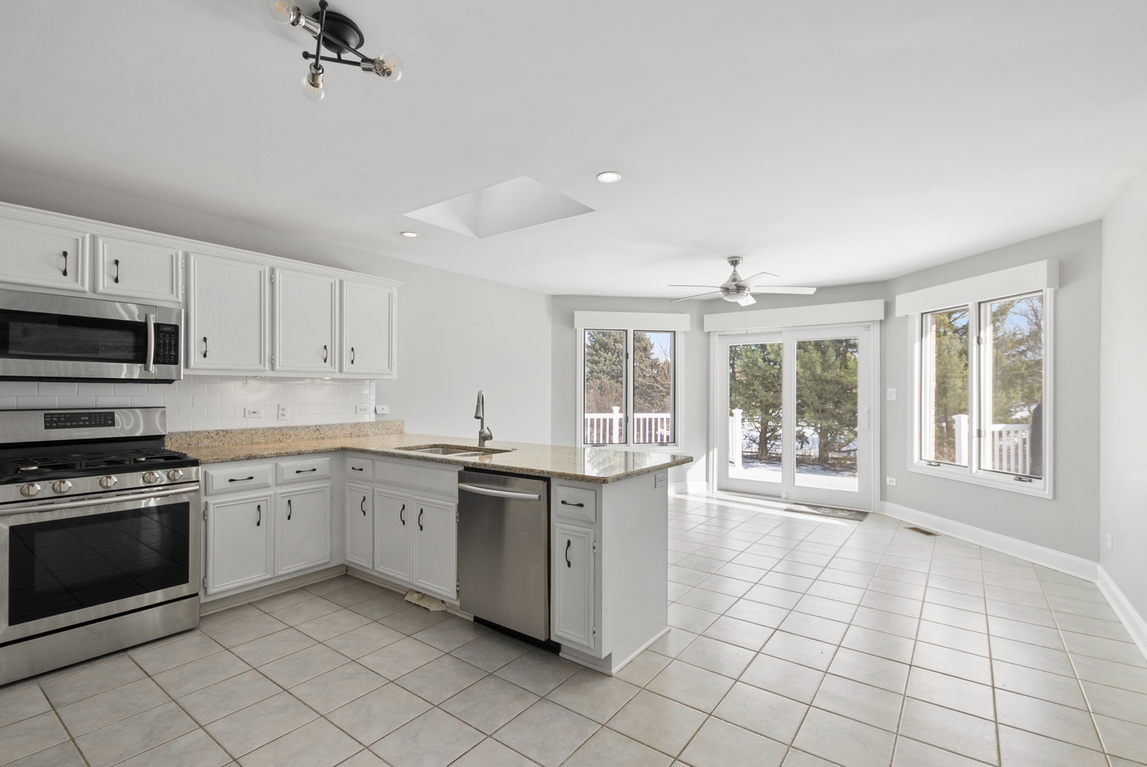 790 Eastwind Drive, New Lenox, IL 60451