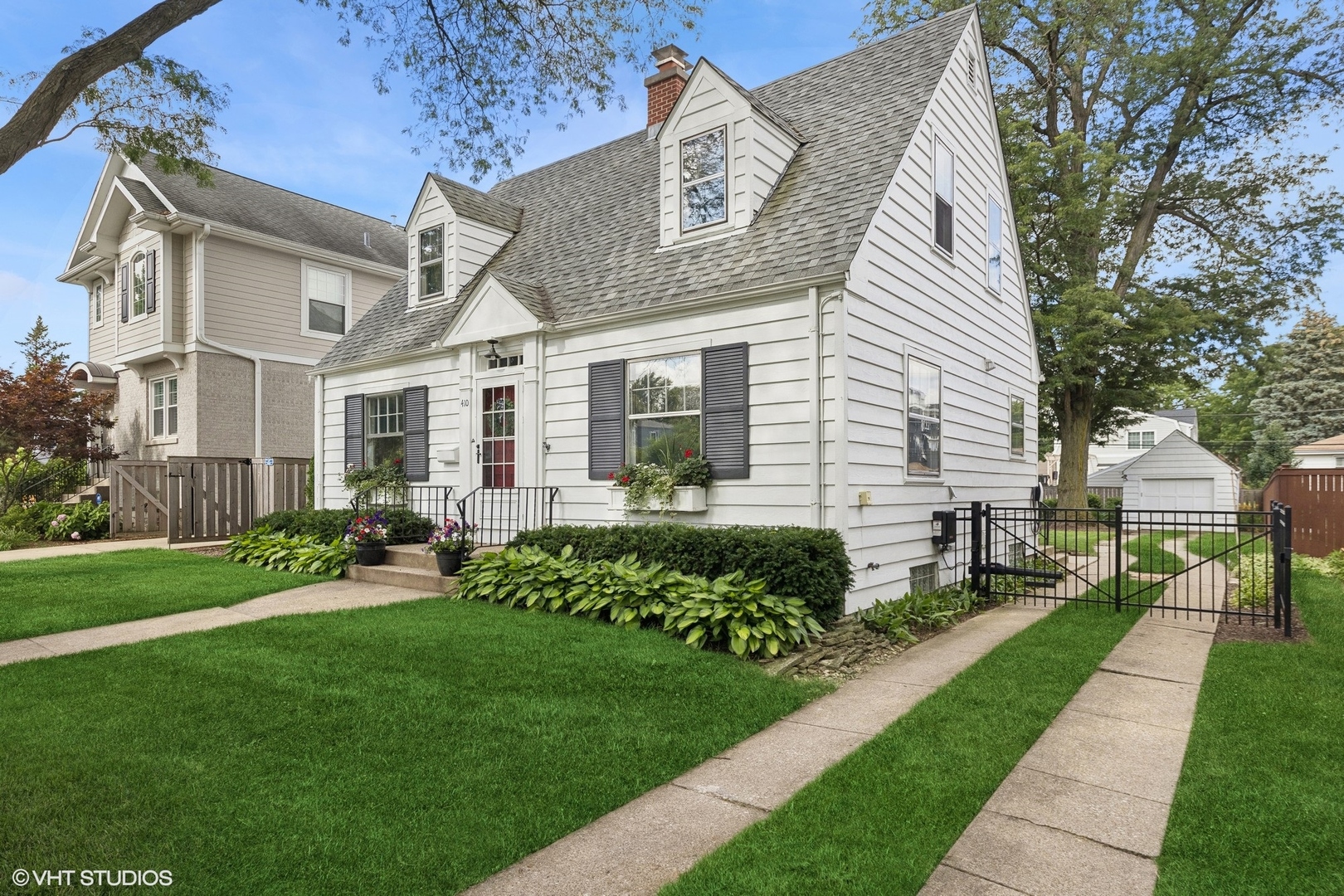 410 Leitch Avenue, La Grange, IL 60525