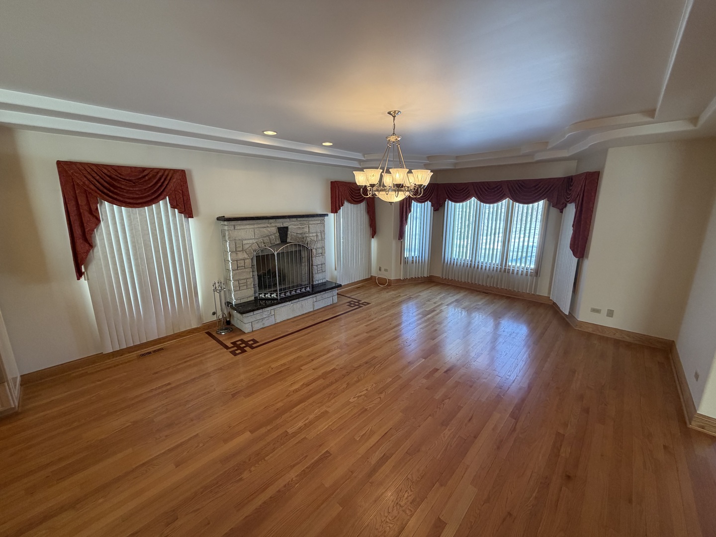 1004 Saddle Lane, Lemont, IL 60439